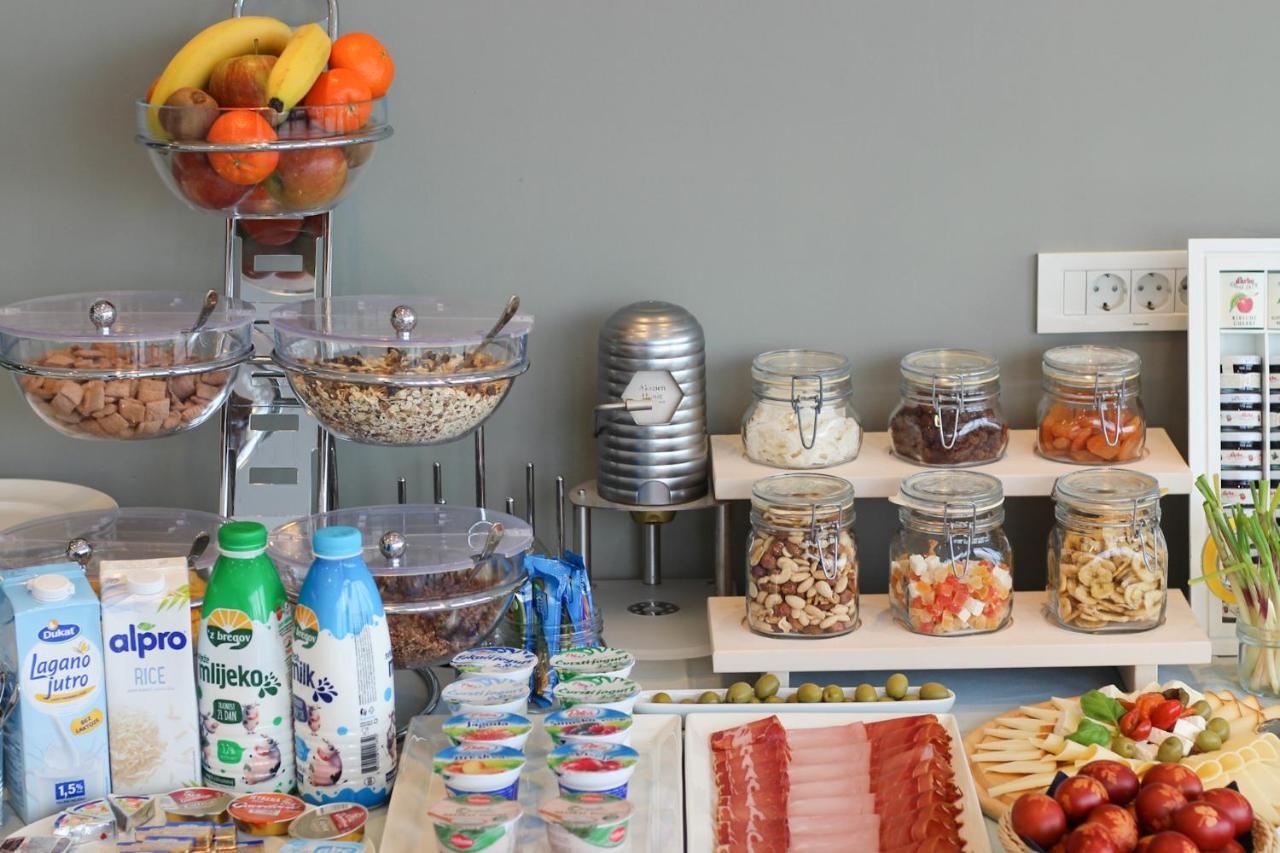 Bed and Breakfast Pansion Leggero Крк Экстерьер фото