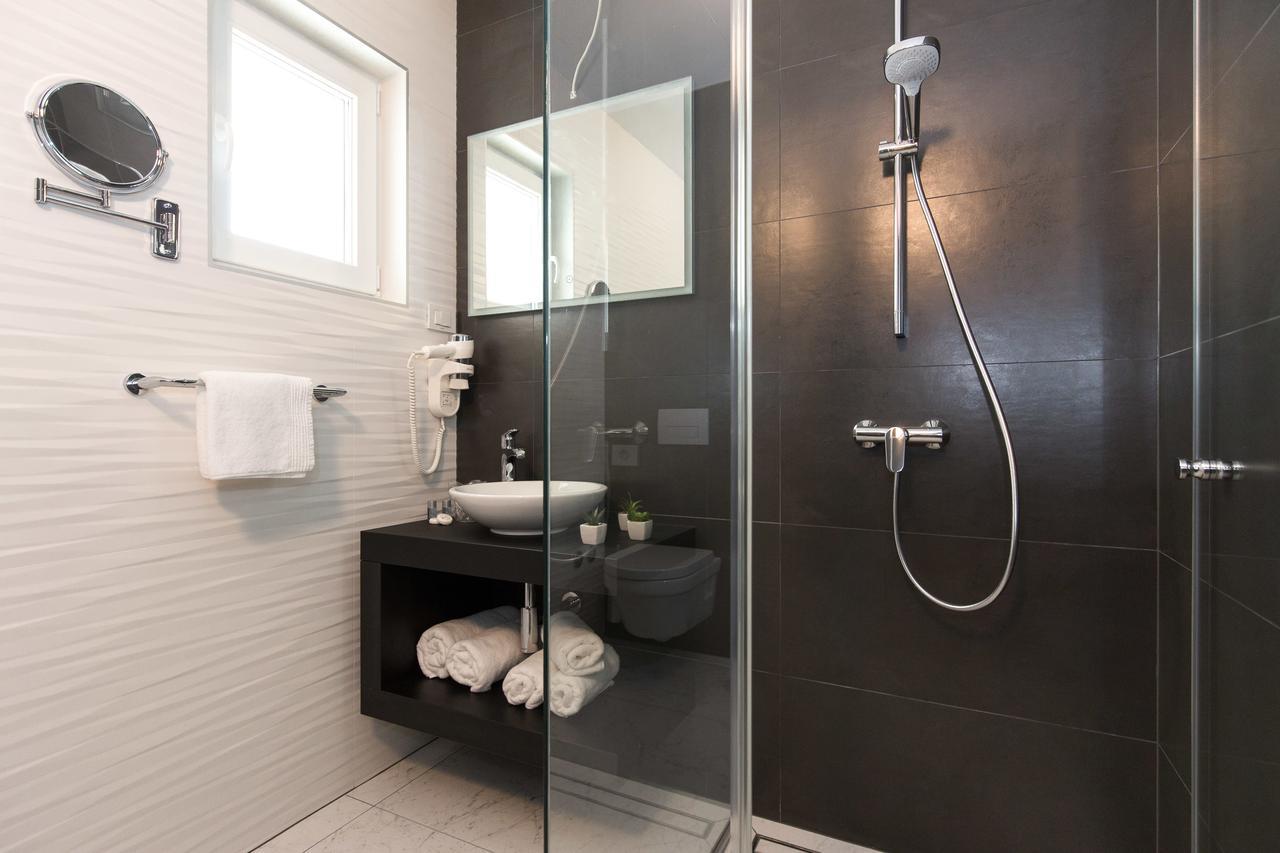 Bed and Breakfast Pansion Leggero Крк Экстерьер фото
